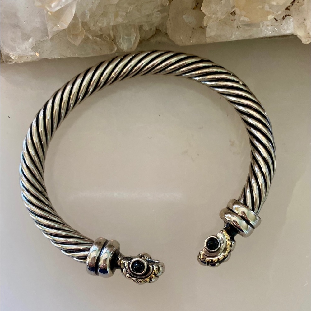 Two tone weighty bracelet with onyx like stones. - Picture 3 of 9